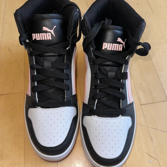 PUMA rebound Layup Sneaker, 9,  CB2474 - Picture 2 of 7